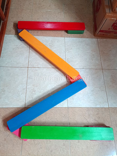 Jual Murah Mainan Papan Titian Kayu Anak TK PAUD Probolinggo