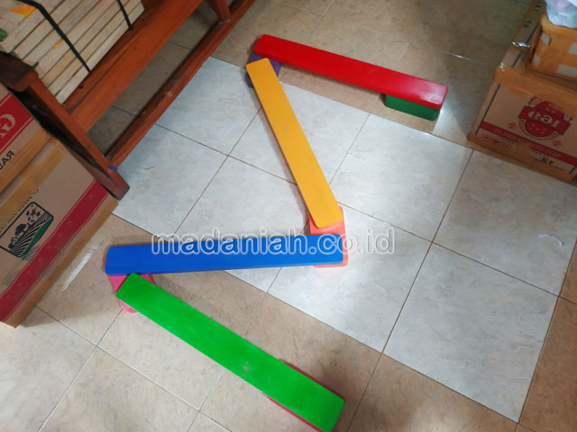 Jual Murah Mainan Papan Titian Kayu Anak TK PAUD Tabanan
