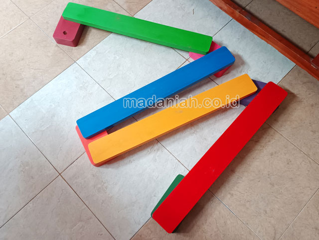 Jual Mainan Papan Titian Kayu Anak TK Kota Kediri