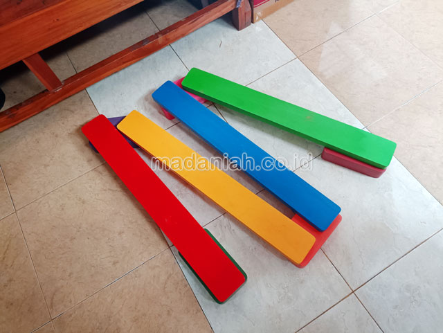 Jual Mainan Papan Titian Kayu Anak TK Kota Pekalongan Jawa Tengah