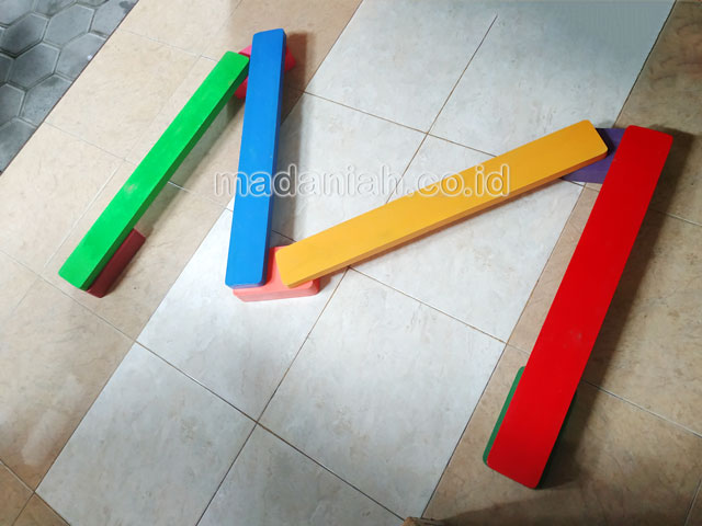 Jual Mainan Papan Titian Kayu Anak TK Rembang