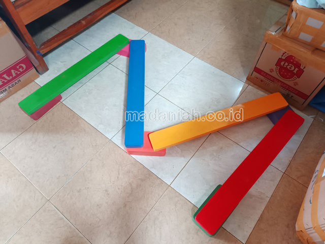Jual Murah Mainan Papan Titian Kayu Anak TK PAUD Tasikmalaya