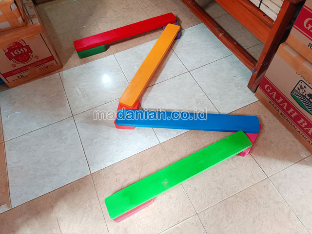 Jual Mainan Papan Titian Kayu Anak TK Kotawaringin Barat Kalimantan Tengah
