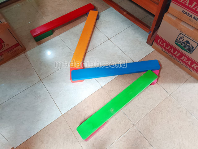 Jual Mainan Papan Titian Kayu Anak TK Tapin Kalimantan Selatan