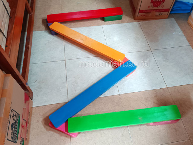 Jual Mainan Papan Titian Kayu Anak TK Maluku Tengah