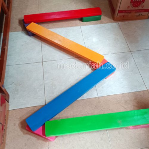 Jual Mainan Papan Titian Kayu Anak TK Ketapang Kalimantan Barat Jual Mainan Papan Titian Kayu Anak TK Ketapang Kalimantan Barat