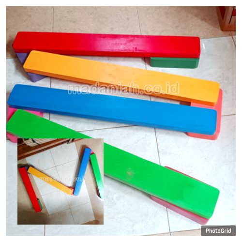 Mainan Papan Titian Kayu Anak TK Muna Barat