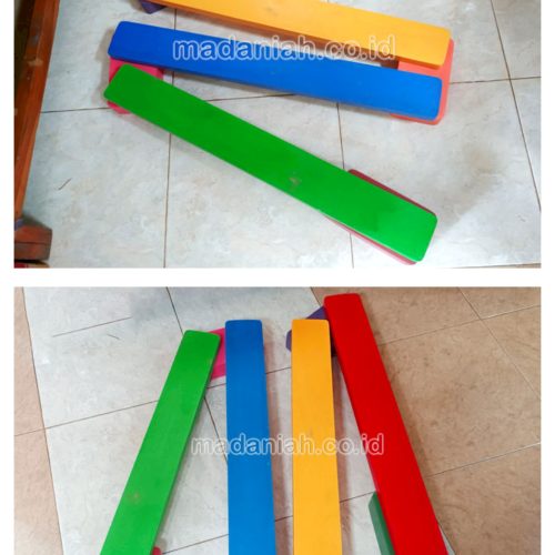 Mainan Papan Titian Kayu Anak TK Tidore Kepulauan Mainan Papan Titian Kayu Anak TK Tidore Kepulauan