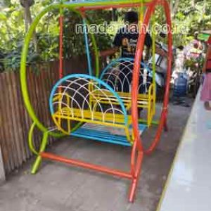 Produsen Mainan Ayunan Besi Bambanglipuro