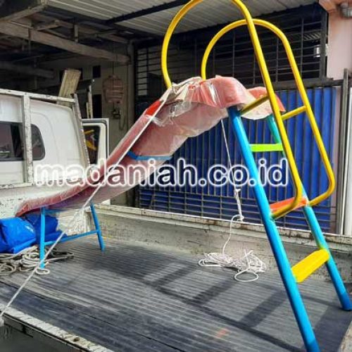 Toko Produsen Pembuat Mainan Perosotan Fiber Anak Potorono