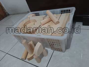 Toko Balok PDK di Bangli