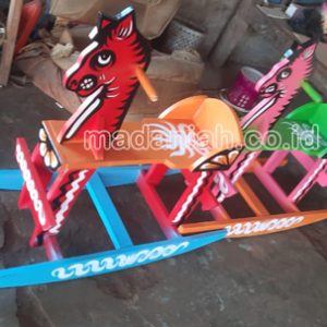 Produsen Mainan Kuda Goyang Kayu Karangasem Bali