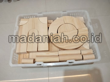 Distributor Balok PDK Natural Pinus di Donggala