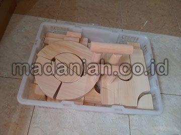 Distributor Balok PDK Natural Pinus di Pematangsiantar
