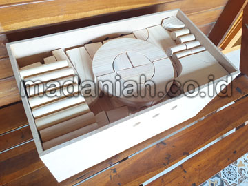 Distributor Balok PDK Natural Pinus di Pontianak