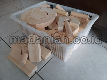 Distributor Balok PDK Natural Pinus di Tabalong