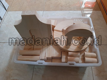 Distributor Balok PDK Natural Pinus di Tanjungbalai
