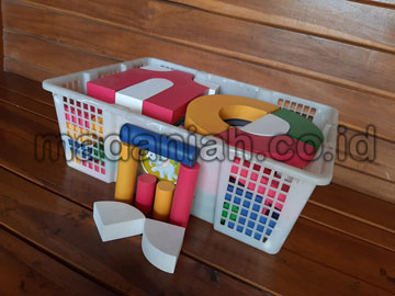 Distributor Balok PDK Warna di Buru Selatan