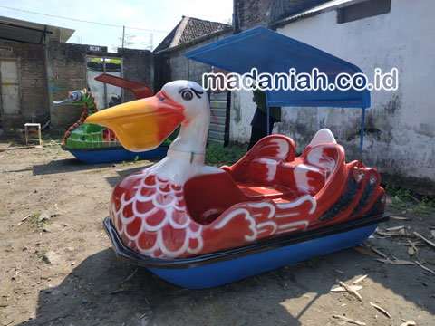 Pengrajin Sepeda Bebek Air Bandung