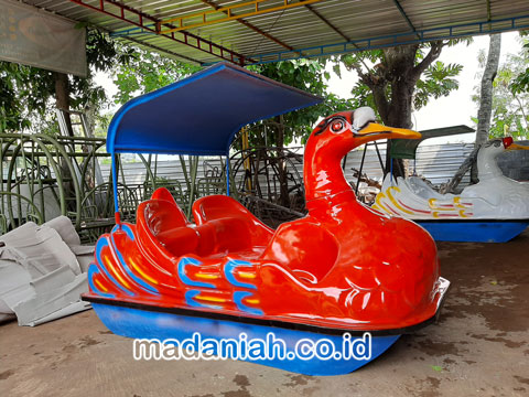 Pengrajin Sepeda Bebek Air Barito Timur