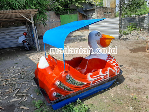Pengrajin Sepeda Bebek Air Bengkayang