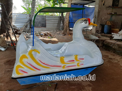 Pengrajin Sepeda Bebek Air Bolaang Mongondow Utara