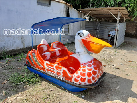 Pengrajin Sepeda Bebek Air Bombana