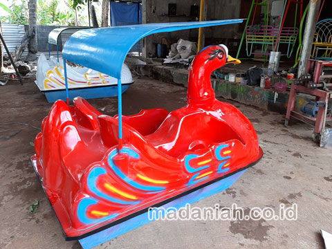 Pengrajin Sepeda Bebek Air Bombana