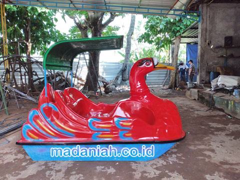 Pengrajin Sepeda Bebek Air Hulu Sungai Tengah