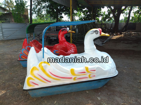 Pengrajin Sepeda Bebek Air Kapuas