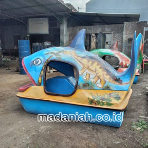 Pengrajin Sepeda Bebek Air Kepulauan Aru Terbaru