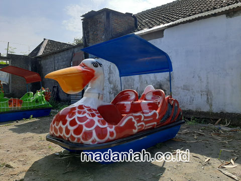 Pengrajin Sepeda Bebek Air Kutai Kartanegara