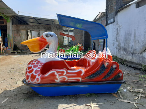 Pengrajin Sepeda Bebek Air Lebak