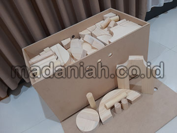 Produsen Balok PDK Natural Pinus di Sikka
