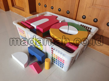Produsen Balok PDK Warna di OKU Timur
