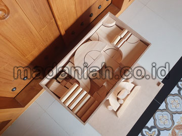 Produsen Balok PDK di Halmahera Timur