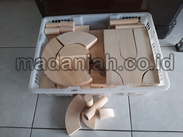 Toko Balok PDK untuk Anak Usia Dini di Muna