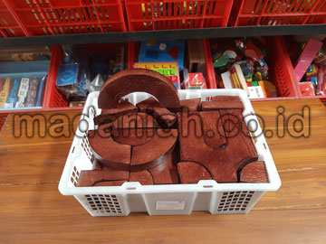 Toko Balok PDK untuk Anak Usia Dini di Toba