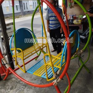 Jual Murah Mainan Ayunan Besi Berbah