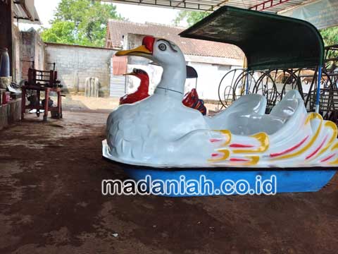 Jasa Pembuatan Sepeda Bebek Air Asmat