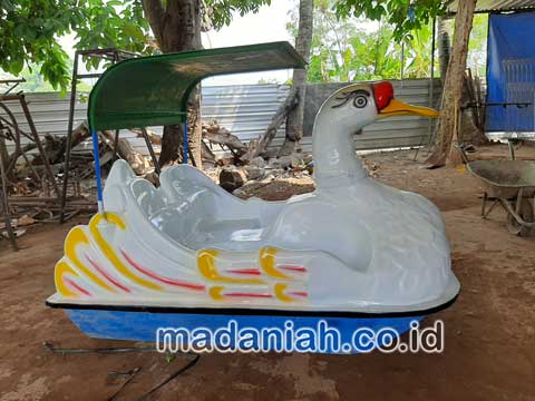 Jasa Pembuatan Sepeda Bebek Air Biak Numfor