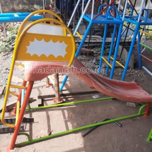 Jual Murah Mainan Perosotan Fiber Anak TK Nganjuk Jual Murah Mainan Perosotan Fiber Anak TK Nganjuk