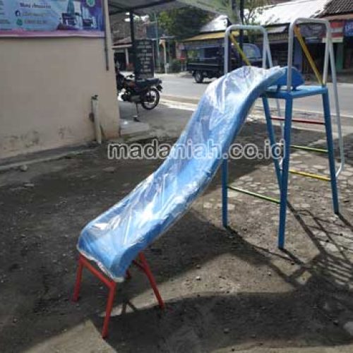 Jual Murah Mainan Perosotan Fiber Anak TK Nganjuk Jawa Timur