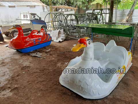 Pengrajin Sepeda Bebek Air Kupang
