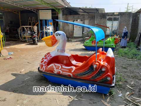Pengrajin Sepeda Bebek Air Tanjungbalai