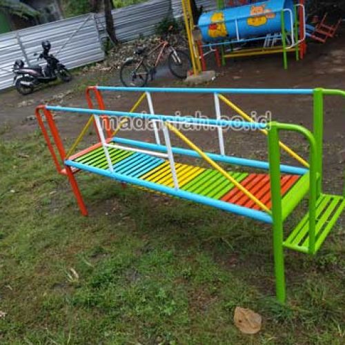 Produsen Jembatan Goyang Anak TK Jombang Jawa Timur Produsen Jembatan Goyang Anak TK Jombang Jawa Timur
