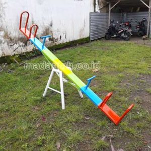 Produsen Mainan Jungkat-Jungkit Besi Wonosobo Jawa Tengah