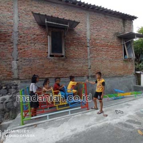 Produsen Mainan Ayunan Kereta Anak Surakarta Jawa Tengah Produsen Mainan Ayunan Kereta Anak Surakarta Jawa Tengah