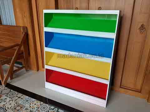 Jual Murah Lemari Loker Rak Kayu PAUD TK Sidoarjo