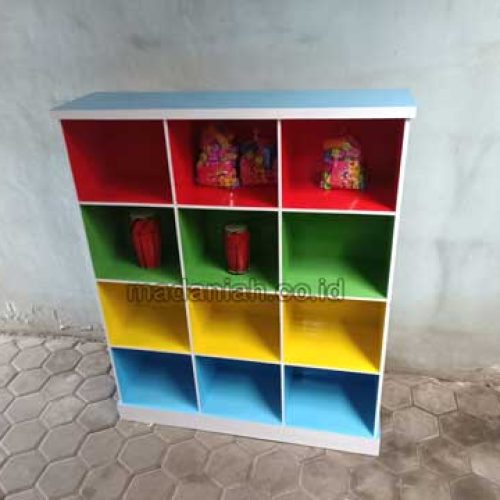 Pabrik Lemari Loker Kayu PAUD TK Banyuwangi
